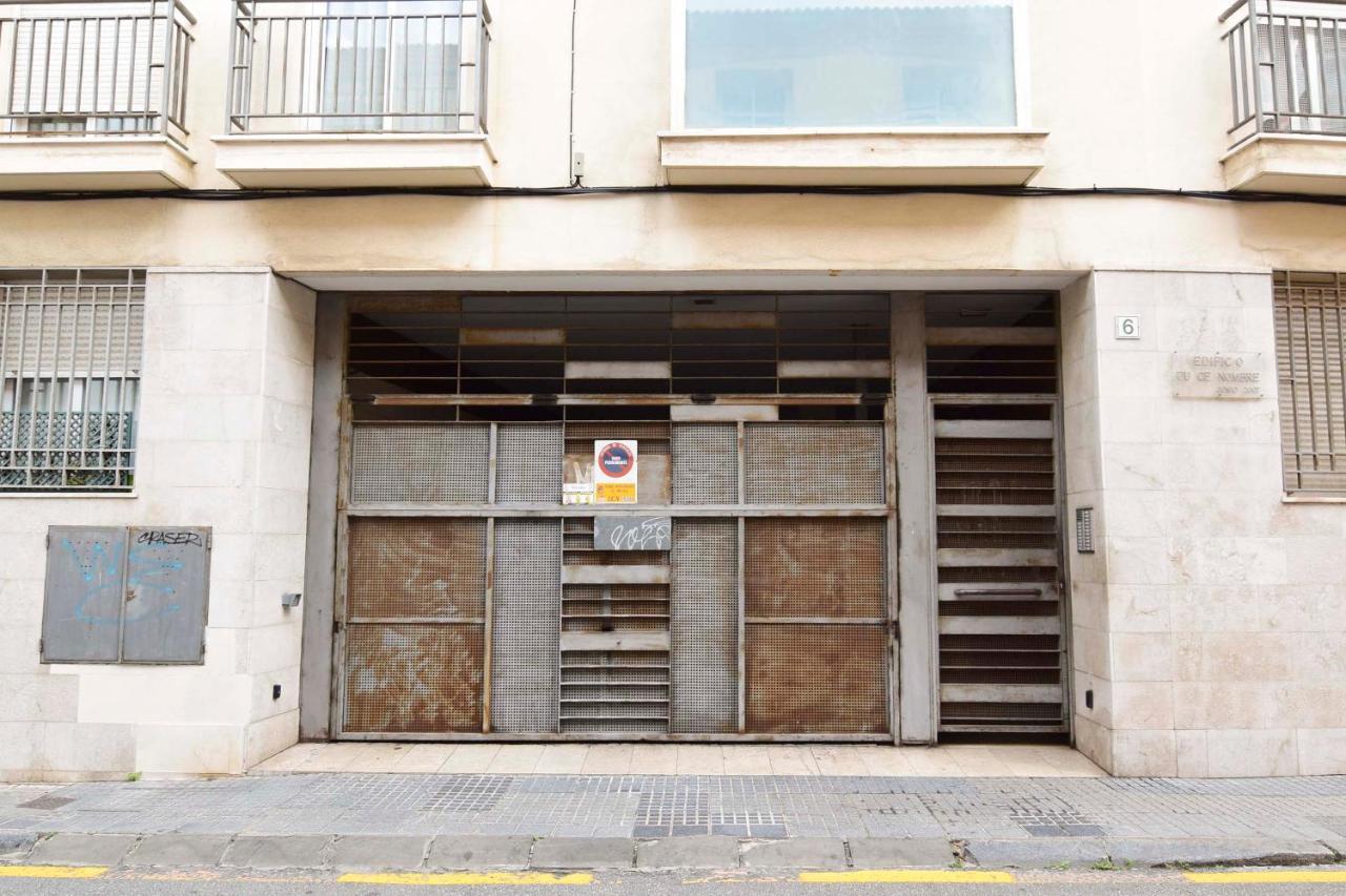 P&P Apartaments Carrera De Capuchinos Malaga Luaran gambar